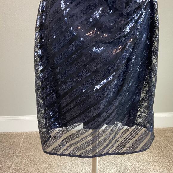 Vince Camuto Sequined Sleeveless Sheath Cocktail Dress Navy Blue Size 10 - Picture 8 of 12